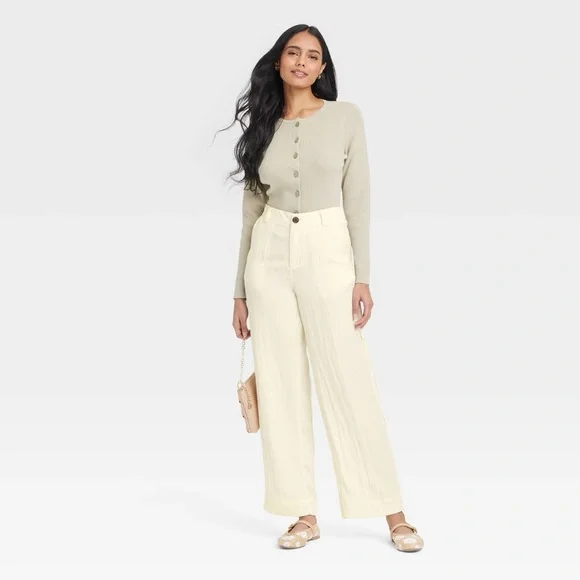 Women’s Cream High-Waisted Wide Leg Trousers - Picture 3 of 8